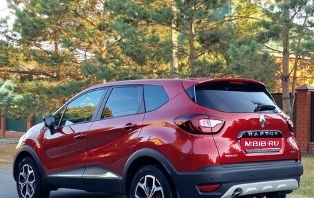 Renault Kaptur I рестайлинг, 2018 год, 1 780 000 рублей, 5 фотография