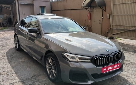 BMW 5 серия, 2021 год, 4 800 000 рублей, 2 фотография