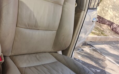 Toyota Land Cruiser 100 рестайлинг 2, 2002 год, 1 750 000 рублей, 10 фотография