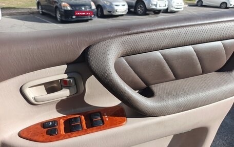 Toyota Land Cruiser 100 рестайлинг 2, 2002 год, 1 750 000 рублей, 13 фотография