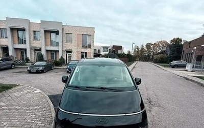 Hyundai Staria, 2023 год, 3 990 000 рублей, 1 фотография