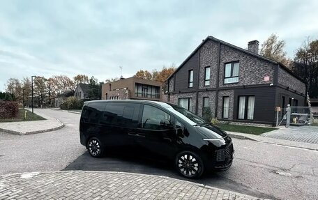 Hyundai Staria, 2023 год, 3 990 000 рублей, 3 фотография