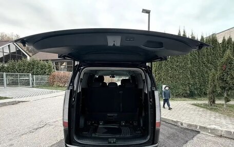 Hyundai Staria, 2023 год, 3 990 000 рублей, 12 фотография