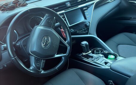 Toyota Camry, 2019 год, 2 750 000 рублей, 7 фотография