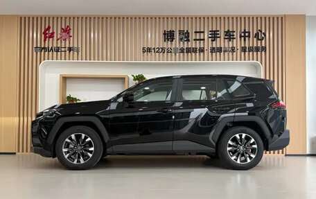 Toyota RAV4, 2026 год, 4 200 000 рублей, 2 фотография