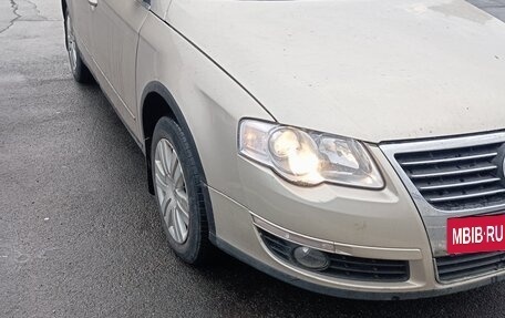 Volkswagen Passat B6, 2005 год, 650 000 рублей, 2 фотография