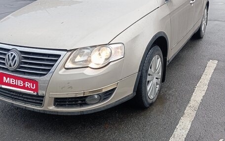Volkswagen Passat B6, 2005 год, 650 000 рублей, 3 фотография