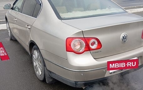 Volkswagen Passat B6, 2005 год, 650 000 рублей, 5 фотография