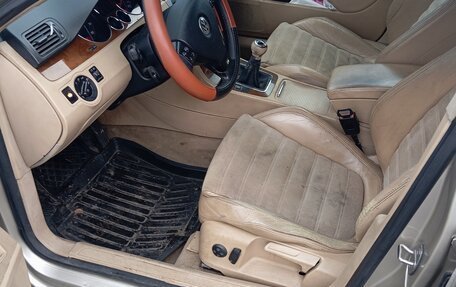 Volkswagen Passat B6, 2005 год, 650 000 рублей, 8 фотография