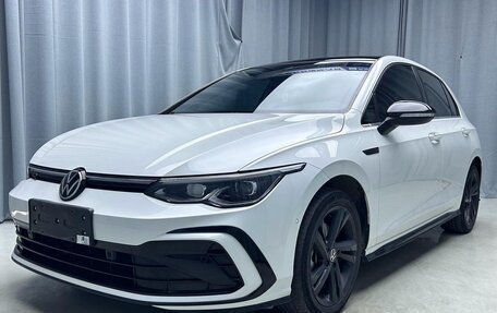 Volkswagen Golf VIII, 2022 год, 1 540 000 рублей, 1 фотография