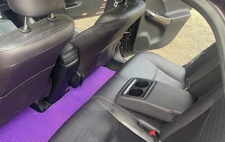 Toyota Prius, 2013 год, 950 000 рублей, 10 фотография