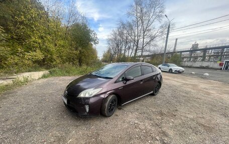 Toyota Prius, 2013 год, 950 000 рублей, 18 фотография
