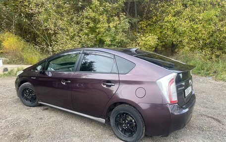 Toyota Prius, 2013 год, 950 000 рублей, 22 фотография