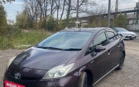 Toyota Prius, 2013 год, 950 000 рублей, 17 фотография