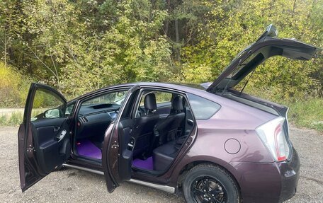 Toyota Prius, 2013 год, 950 000 рублей, 32 фотография
