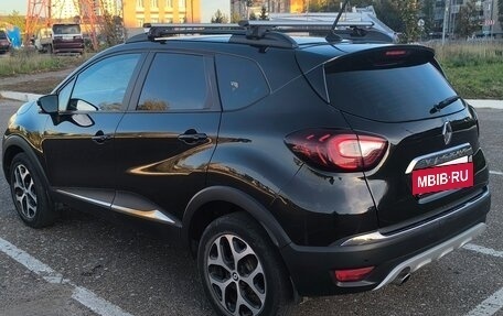 Renault Kaptur I рестайлинг, 2020 год, 1 300 000 рублей, 4 фотография