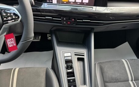 Volkswagen Golf VIII, 2022 год, 1 564 000 рублей, 14 фотография