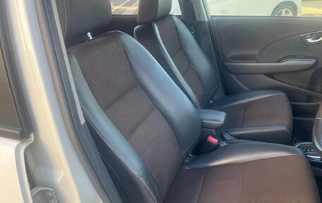 Honda Fit Shuttle I рестайлинг, 2014 год, 685 000 рублей, 8 фотография