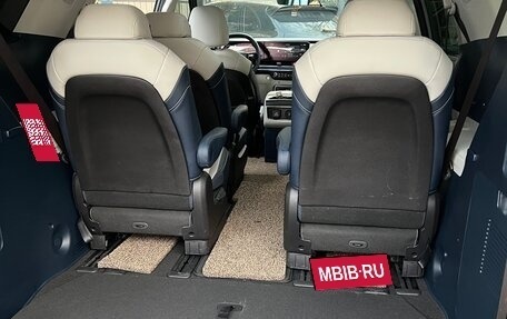 KIA Carnival, 2024 год, 4 900 000 рублей, 18 фотография