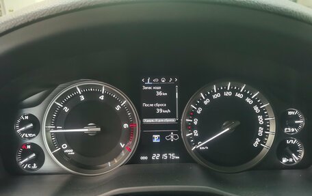 Toyota Land Cruiser 200, 2017 год, 6 590 000 рублей, 13 фотография