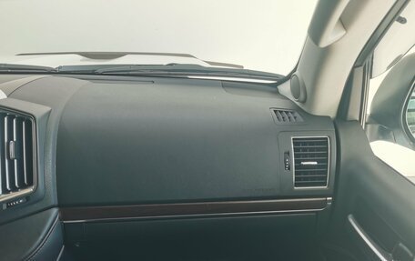 Toyota Land Cruiser 200, 2017 год, 6 590 000 рублей, 12 фотография
