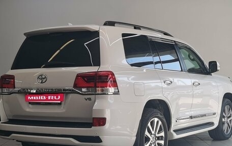 Toyota Land Cruiser 200, 2017 год, 6 590 000 рублей, 5 фотография