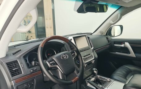 Toyota Land Cruiser 200, 2017 год, 6 590 000 рублей, 14 фотография