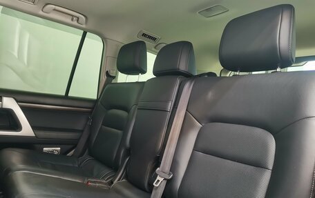 Toyota Land Cruiser 200, 2017 год, 6 590 000 рублей, 18 фотография