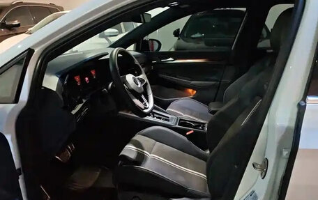 Volkswagen Golf VIII, 2023 год, 1 630 000 рублей, 6 фотография