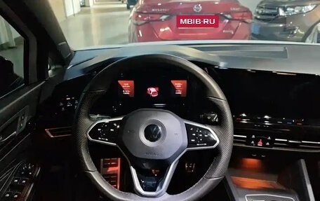 Volkswagen Golf VIII, 2023 год, 1 630 000 рублей, 8 фотография