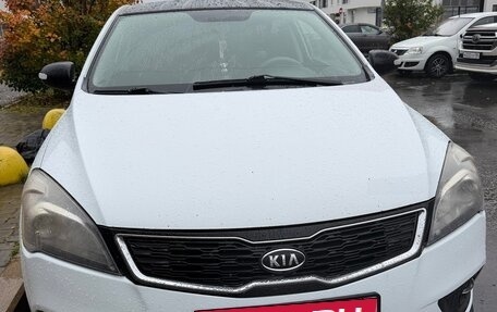 KIA cee'd I рестайлинг, 2011 год, 680 000 рублей, 2 фотография