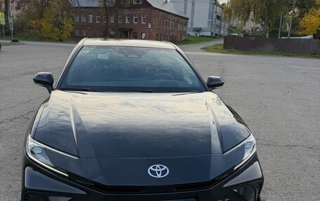 Toyota Camry, 2024 год, 3 850 000 рублей, 8 фотография