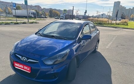 Hyundai Solaris II рестайлинг, 2012 год, 600 000 рублей, 1 фотография