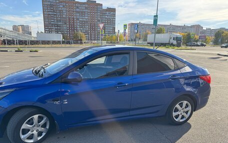 Hyundai Solaris II рестайлинг, 2012 год, 600 000 рублей, 2 фотография