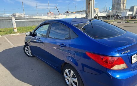 Hyundai Solaris II рестайлинг, 2012 год, 600 000 рублей, 3 фотография