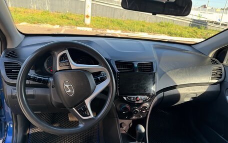 Hyundai Solaris II рестайлинг, 2012 год, 600 000 рублей, 9 фотография