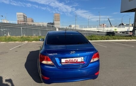 Hyundai Solaris II рестайлинг, 2012 год, 600 000 рублей, 4 фотография