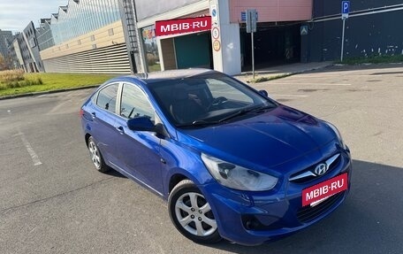 Hyundai Solaris II рестайлинг, 2012 год, 600 000 рублей, 7 фотография