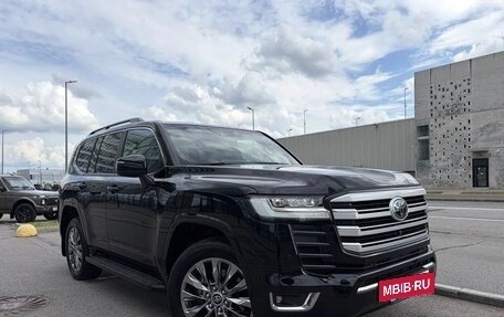 Toyota Land Cruiser, 2023 год, 10 800 000 рублей, 4 фотография