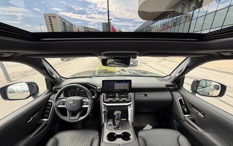 Toyota Land Cruiser, 2023 год, 10 800 000 рублей, 11 фотография