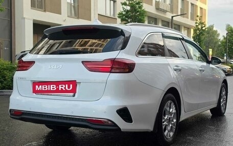 KIA cee'd III, 2022 год, 1 750 000 рублей, 2 фотография