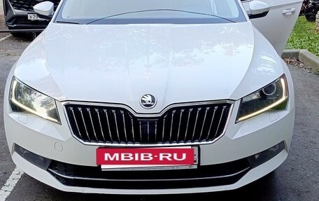 Skoda Superb III рестайлинг, 2019 год, 1 750 000 рублей, 4 фотография
