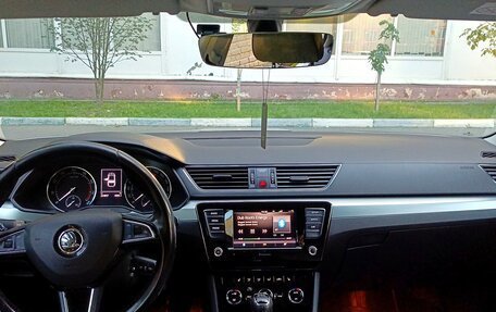 Skoda Superb III рестайлинг, 2019 год, 1 750 000 рублей, 5 фотография