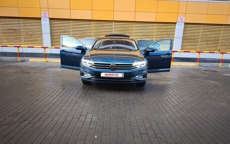 Volkswagen Passat B8 рестайлинг, 2020 год, 2 580 000 рублей, 2 фотография