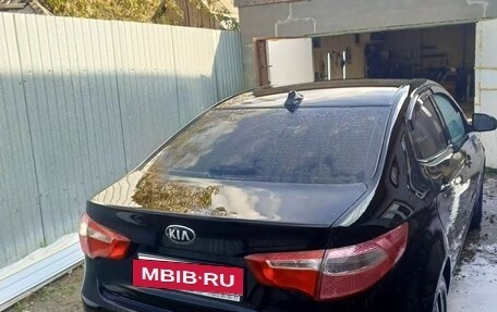 KIA Rio III рестайлинг, 2013 год, 750 000 рублей, 4 фотография