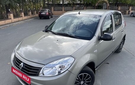Renault Sandero I, 2012 год, 725 000 рублей, 2 фотография