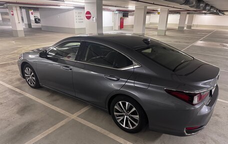 Lexus ES VII, 2020 год, 3 000 000 рублей, 4 фотография