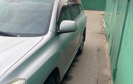 Toyota Highlander III, 2009 год, 1 690 000 рублей, 2 фотография