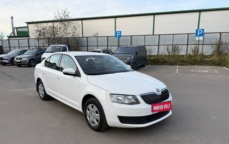 Skoda Octavia, 2015 год, 1 050 000 рублей, 3 фотография
