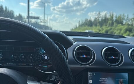 Ford Mustang VI рестайлинг, 2019 год, 3 600 000 рублей, 3 фотография